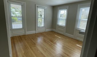 56 Chapel St, Augusta, ME 04330