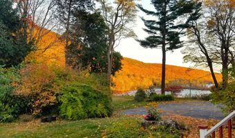49 Tyler St, Brattleboro, VT 05301