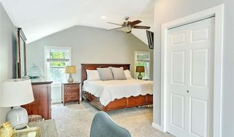 63 Pendar Rd, North Kingstown, RI 02852