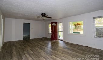 948 Riceville Rd, Asheville, NC 28805