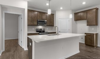 820 Fernwind Cir, Aberdeen, NC 28315