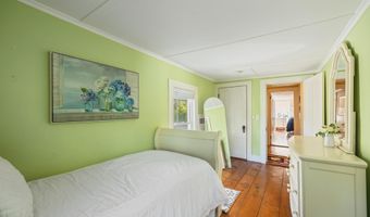 75 Ledgelawn Ave, Bar Harbor, ME 04609