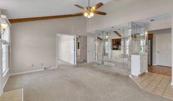 660 Youngs Rd E, Amherst, NY 14221