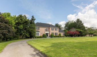 8809 SAUNDERS Ln, Bethesda, MD 20817