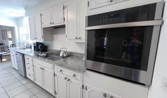 66 Howard St, Bangor, ME 04401