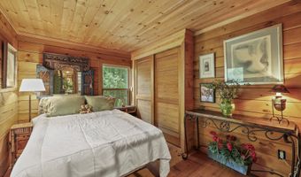 236 Surriner Rd, Becket, MA 01223