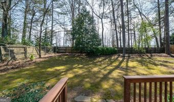 2953 Four Oaks Dr, Dunwoody, GA 30360