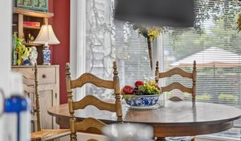 12 Dyal St, Baxley, GA 31513