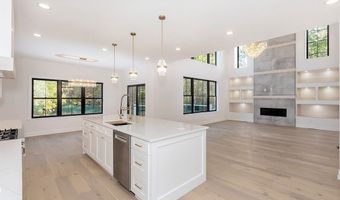 29549 N Hilltop Rd, Orange, OH 44022