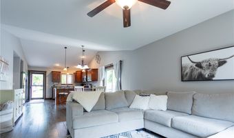759 Club View Ln, Altoona, WI 54720