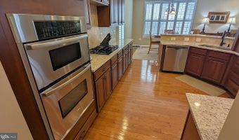 43161 BARNSTEAD Dr, Ashburn, VA 20148