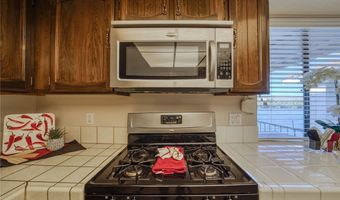 635 Riverfront Dr, Bullhead City, AZ 86442