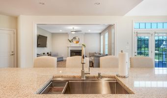 41443 CARRIAGE HORSE Dr, Aldie, VA 20105