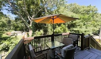 18 Calef St 1, Cranston, RI 02920