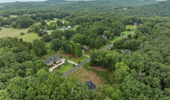 2589 Northmont Lake Dr, Asheboro, NC 27205