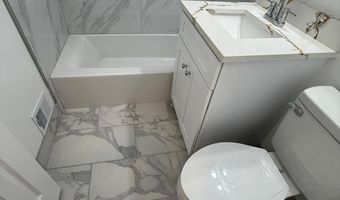 4721 SPRINGBROOK Dr, Annandale, VA 22003