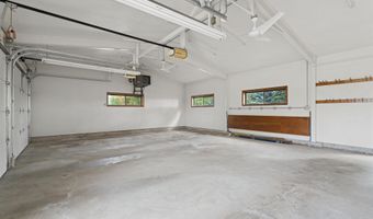 W6102 MANITOWOC Road, Appleton, WI 54915