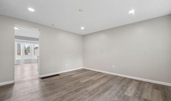 3255 Winding Creek Dr, Columbus, OH 43223