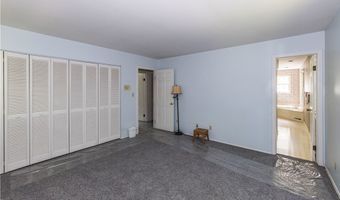2070 White Pond Dr, Akron, OH 44313