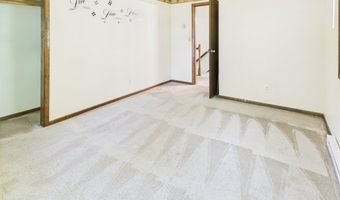 2111 Angie Ln, Anderson, IN 46017
