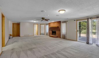 4566 Westlake Ct, Bel Aire, KS 67220