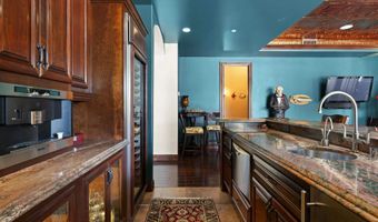 2882 Conestoga Cir, Alpine, CA 91901