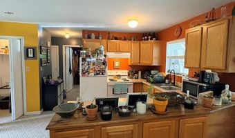 218 Central Ave, Ansted, WV 25812