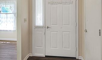 2 Morning Glory Ln, Whiting, NJ 08759
