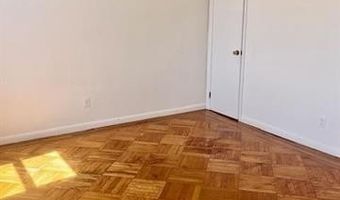 84 W 25TH St D5, Bayonne, NJ 07002