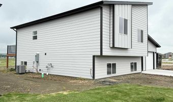901 Bennington Dr, Box Elder, SD 57719