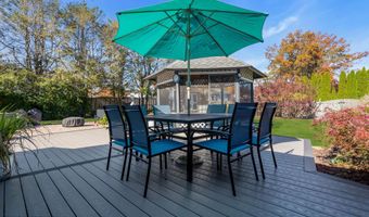 8 Eagle Dr, Bayville, NJ 08721