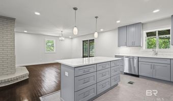 211 N Dobson Ave, Bay Minette, AL 36507