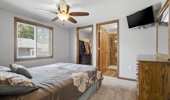 1211 N State St, Aberdeen, SD 57401