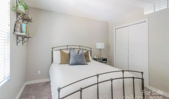 1529 Briar Creek Rd 1A, Charlotte, NC 28205