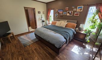 1905 Country Meadows Pl, Beatrice, NE 68310