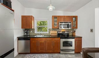 2501 Weber, Orlando, FL 32803
