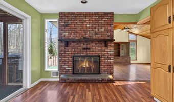 11 Kent Rd, Airmont, NY 10952