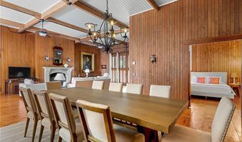 3 Hazard Ave, Newport, RI 02840