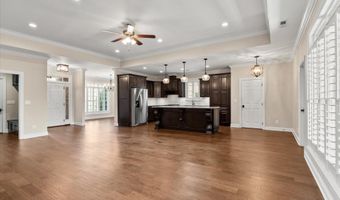 108 Canterbury Cir, Arab, AL 35016