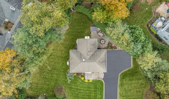 34 Serpentine Dr, Atlantic Highlands, NJ 07716