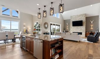 281 Lakeshore Dr, American Falls, ID 83211
