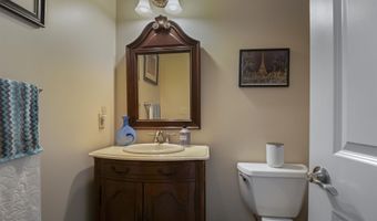 197 St. Andrews Dr, Barboursville, WV 25504