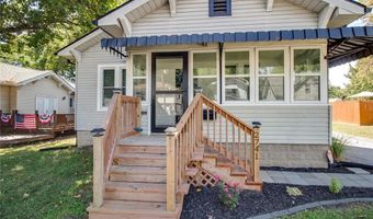 2741 Hillcrest Ave, Alton, IL 62002