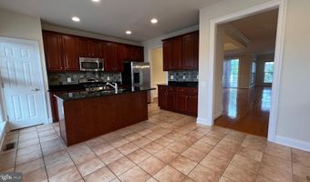42771 WILMAR Sq, Broadlands, VA 20148