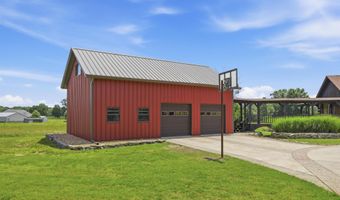 631 W N 10th St, Baxter Springs, KS 66713