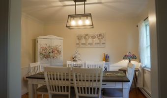 18 Carriage Dr, Burlington, CT 06013