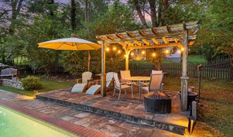 39308 LITTLE RIVER Tpke, Aldie, VA 20105