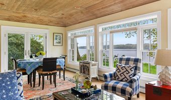 16 US-1, Falmouth, ME 04105