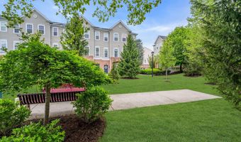 1002 Cunningham Ct, Belleville, NJ 07109