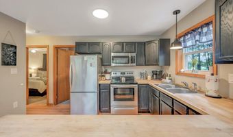 238 King Arthur Rd, Blakeslee, PA 18610